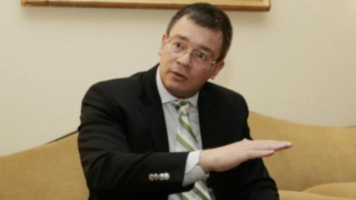 Ungureanu despre parlamentarii 